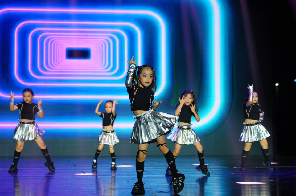 alt, imgfi, BGb alt, imgfi, BGb