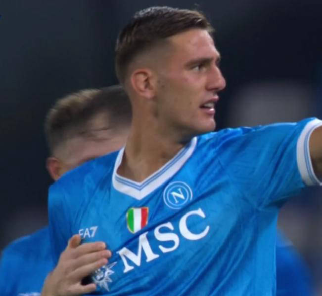 那不勒斯在, 季各项赛事 那不勒斯在, 季各项赛事