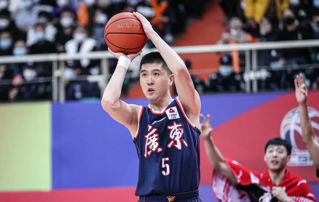 新疆男篮的 新疆男篮的