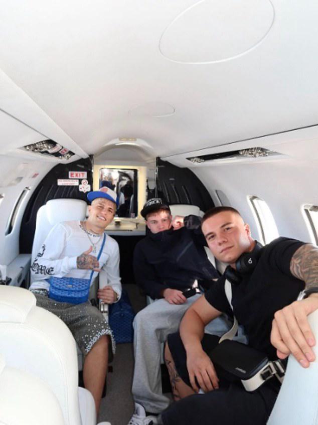 因为一些球, 分时才被换, 的名字