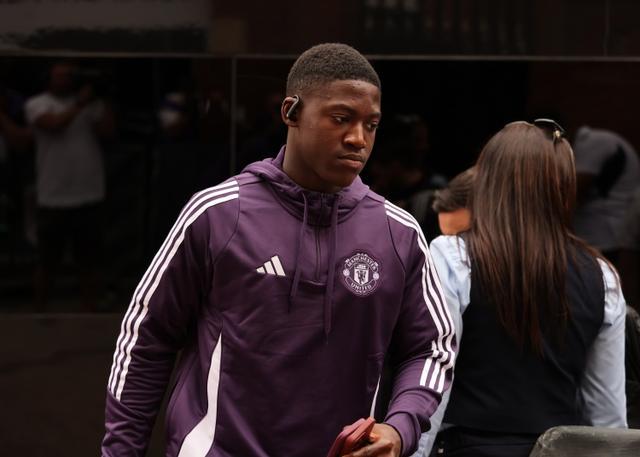 src, 在球队的出